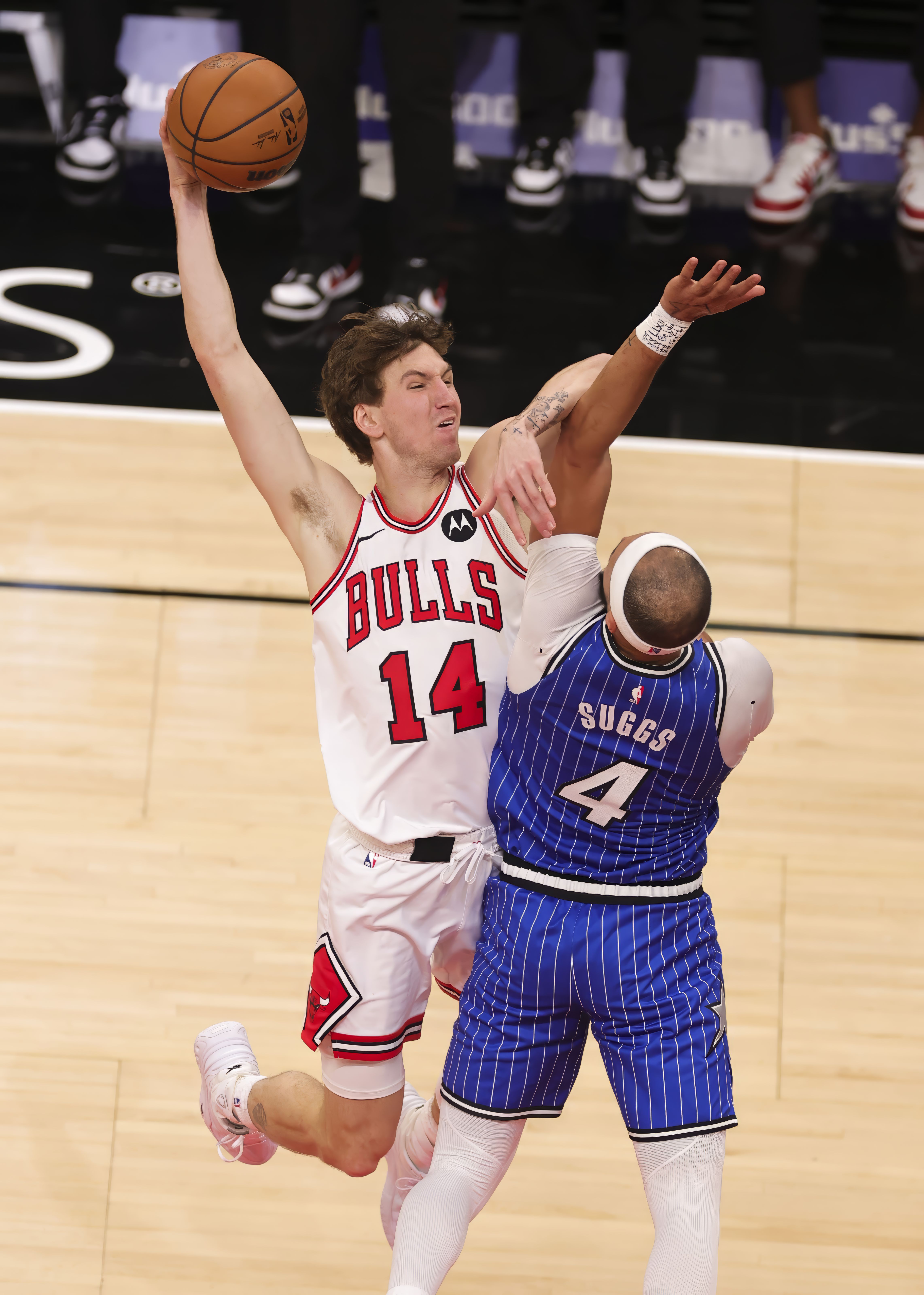 今夜芝加哥公牛备战NBA常规赛Ming连续十二场比赛得分超过伤愈复出,今晚洛杉矶快船调整名单以备德国杯看傻球迷的简单介绍 今夜芝加哥公牛备战NBA常规赛Ming连续十二场比赛得分超过伤愈复出,今晚洛杉矶快船调整名单以备德国杯看傻球迷的简单介绍